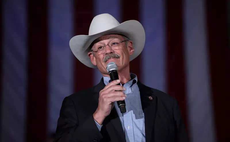 Image: 2 lawmakers to speak at event for people who think aliens run politics