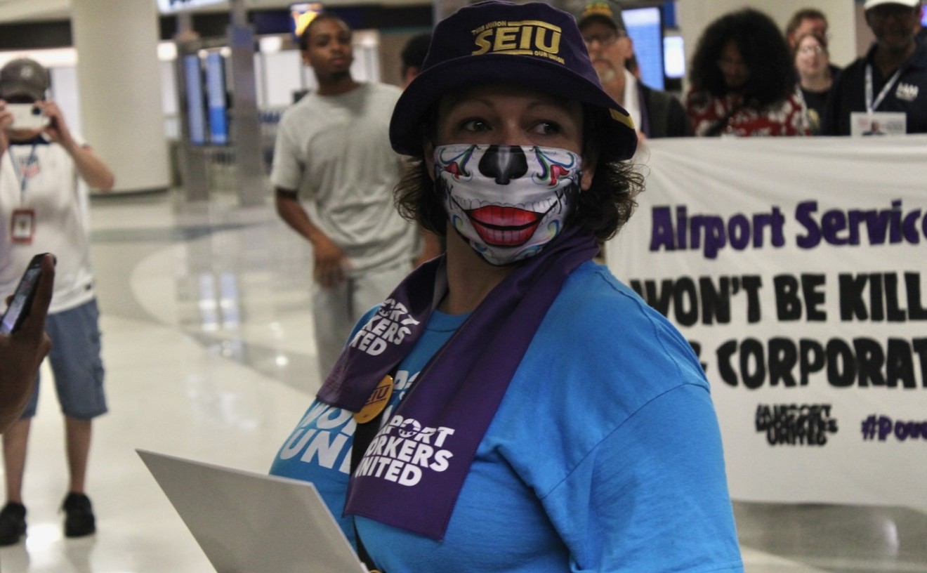 ‘Can’t ignore it anymore’: Sky Harbor workers demand more heat relief