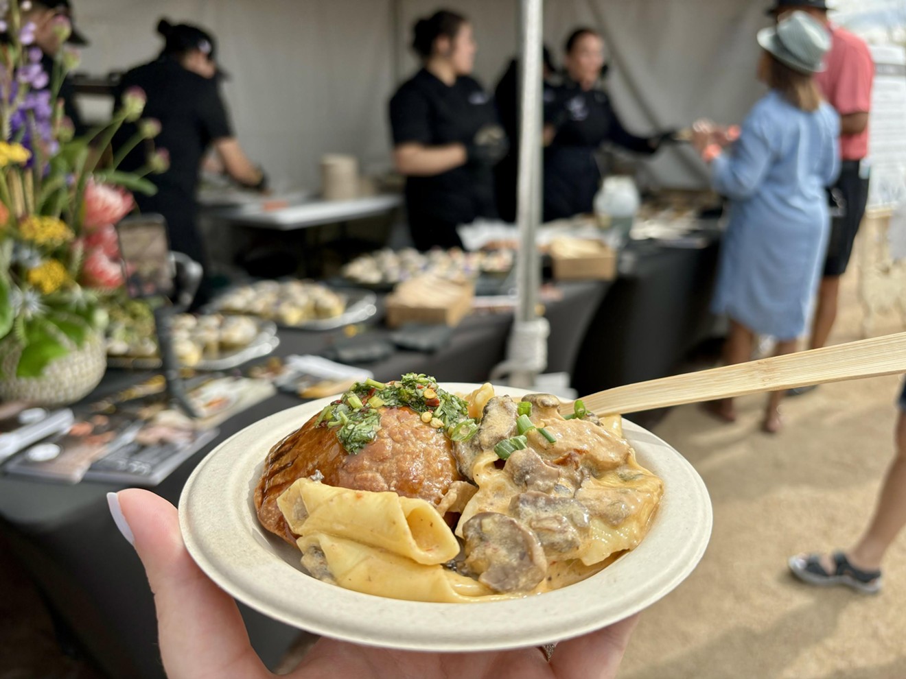 The Devour Culinary Classic took over the Desert Botanical Gardens for a weekend packed with food and drinks. Sedona chef Lisa Dahl showed off her culinary prowess with empanadas, pasta and flan.