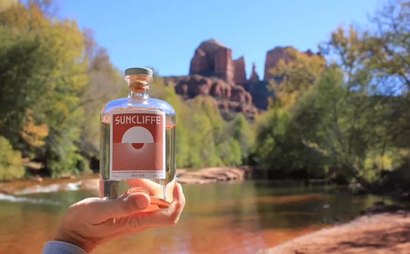 Image: Drink Suncliffe Gin at These Cocktail Bars Around Metro Phoenix