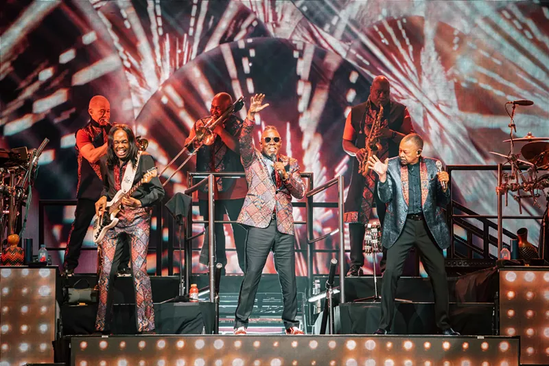 Image: Earth, Wind & Fire perform at Footprint Center on Thursday.