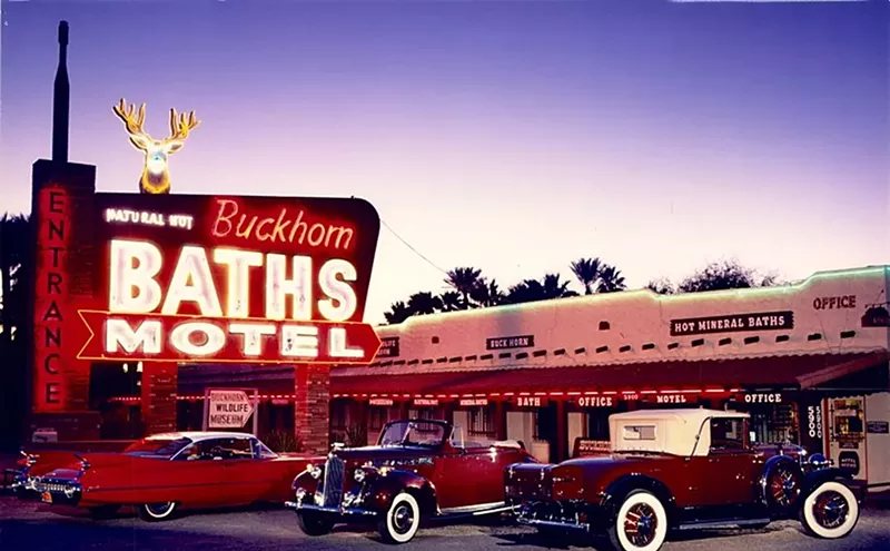 Image: Living Lodge: A look back at Phoenix’s iconic hotels, motels and resorts