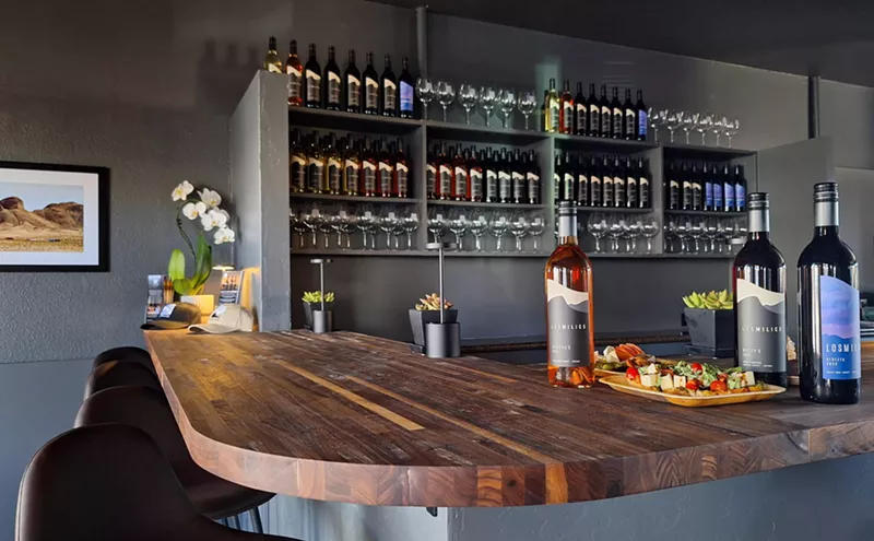 Image: Los Milics Vineyards' new tasting room pours a taste of Elgin in Scottsdale