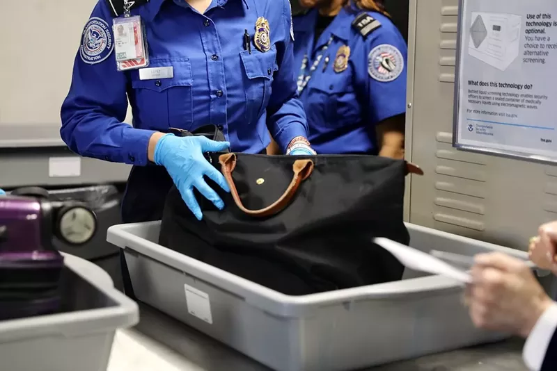 Image: airport security checkpoint