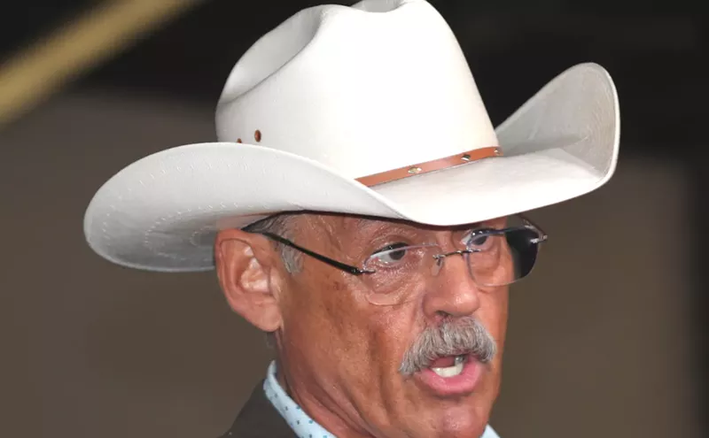 Image: Extreme Wing of Arizona GOP Winning Big in Primaries