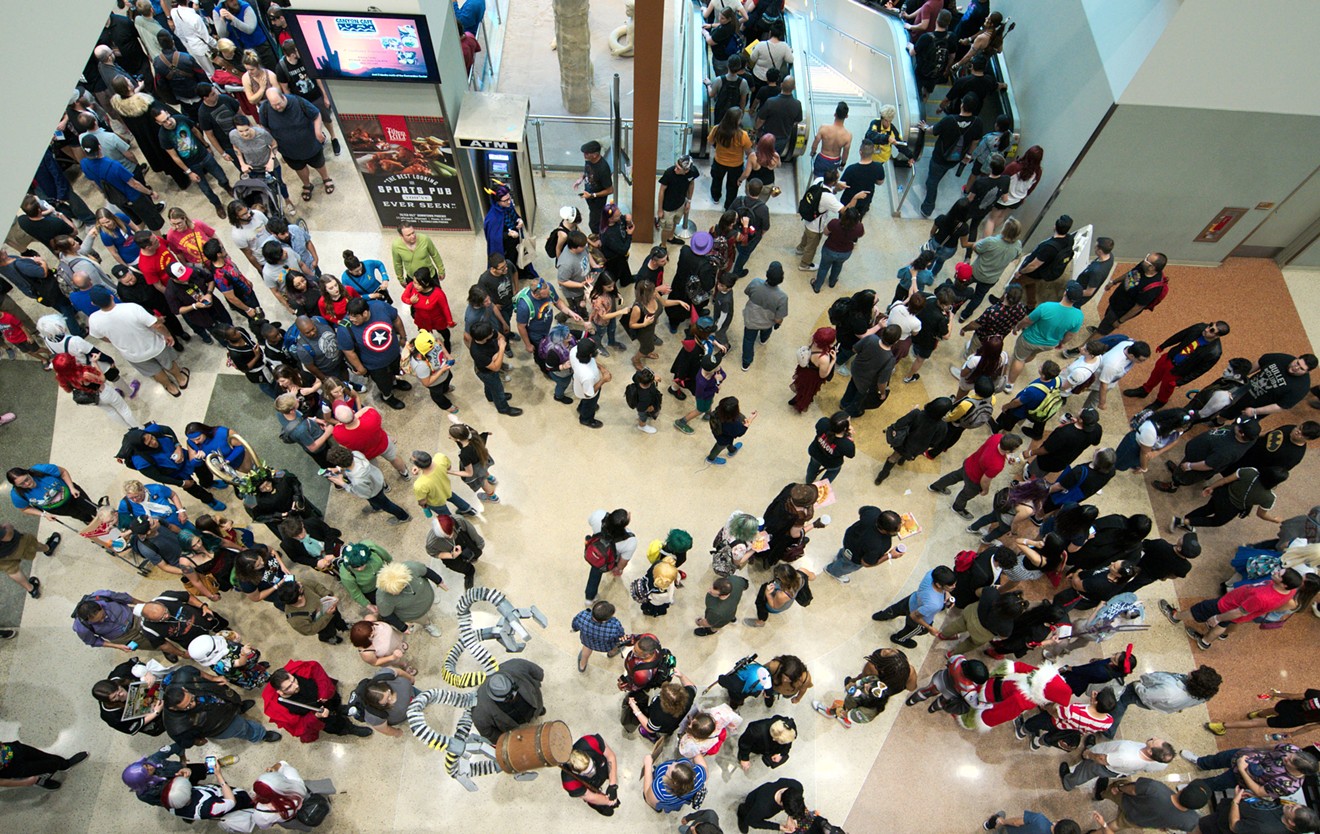 A crowd inside the Phoenix Convention Center during Phoenix Fan Fusion 2019.