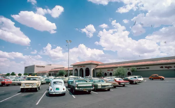 Image: Phoenix readers share memories of Scottsdale’s beloved Los Arcos Mall