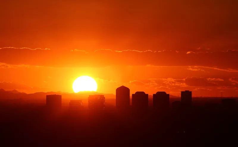 Image: Phoenix heat smashes records
