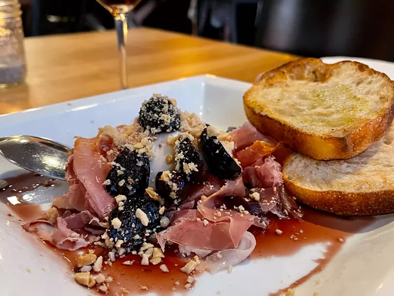 Image: The burrata appetizer at Pizzeria Virtù demands attention.