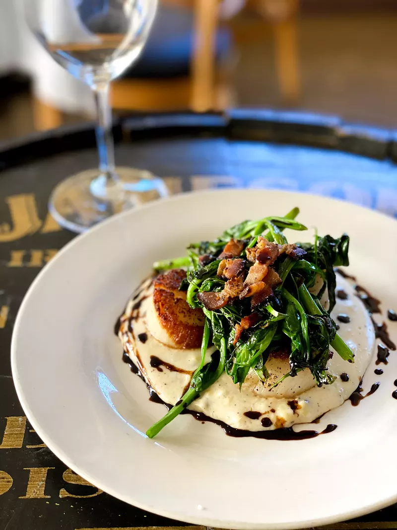 Image: Citizen Public House's seared scallops.