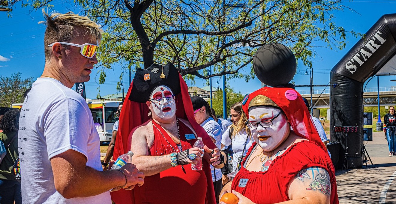 Stepping for a cause: 16 photos from AIDS Walk Arizona