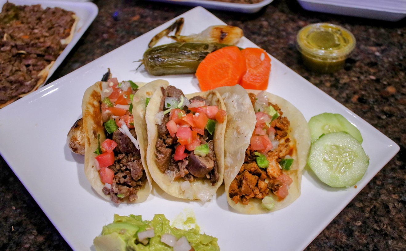 With recipes straight from Sonora, Ta'Carbon opens third Valley taco shop