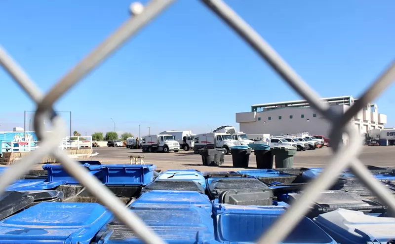 Image: Talking trash: 2 sanitation workers sue Avondale for shortchanging wages