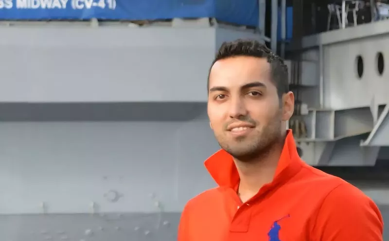 Image: Tempe Iranian man arrested by ICE goes on hunger strike in prison