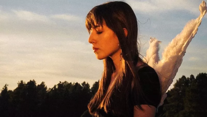 Image: Veronica Everheart unveiled a new version of her single "Sour."
