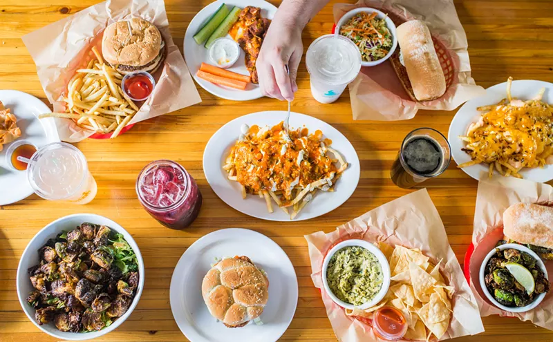 Image: This Phoenix Vegan Restaurant Serves Classic Comfort Food Minus the Meat
