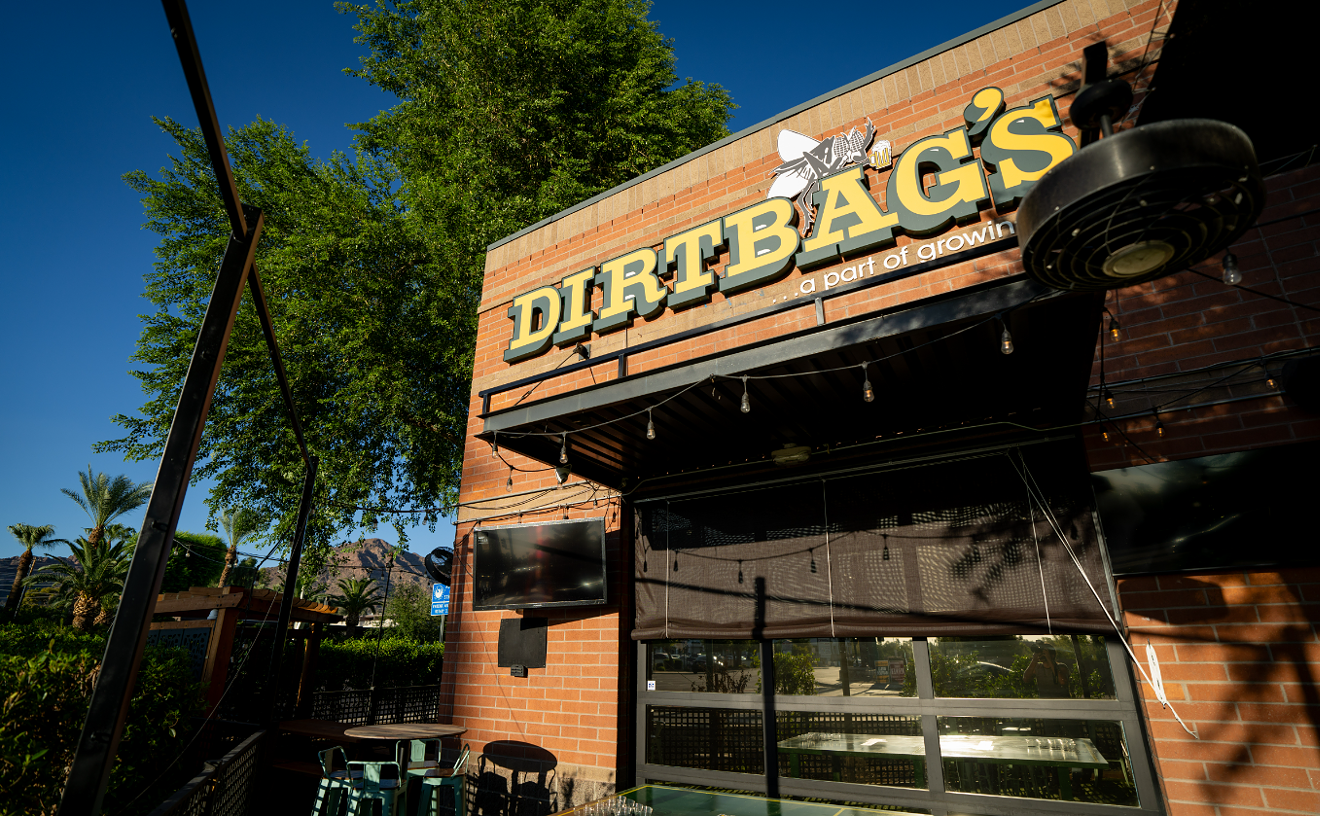 Tucson dive Dirtbag’s opens in Phoenix on Friday. Here’s a look inside