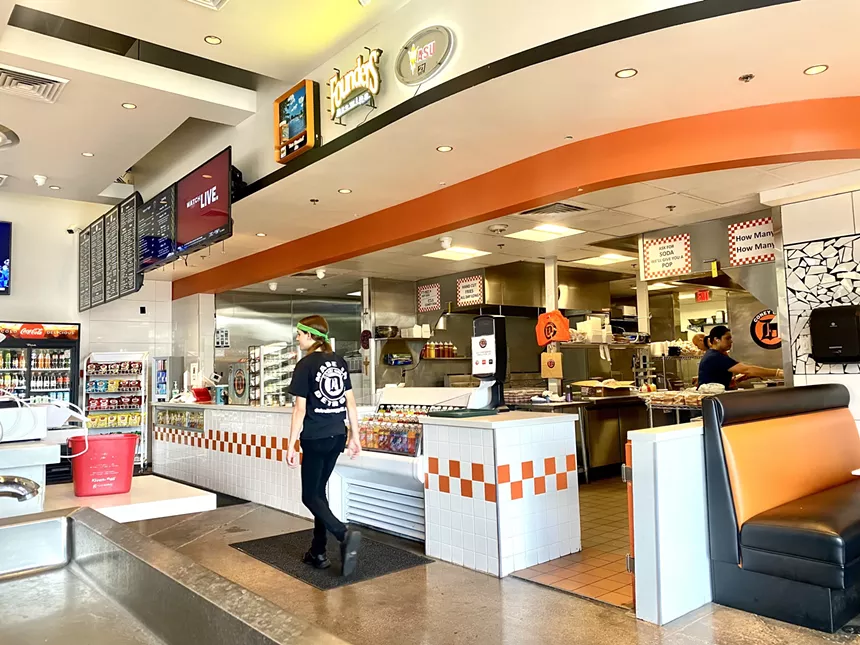 Detroit Coney Grill Serves Classic Hot Dogs In Tempe. Here's What to