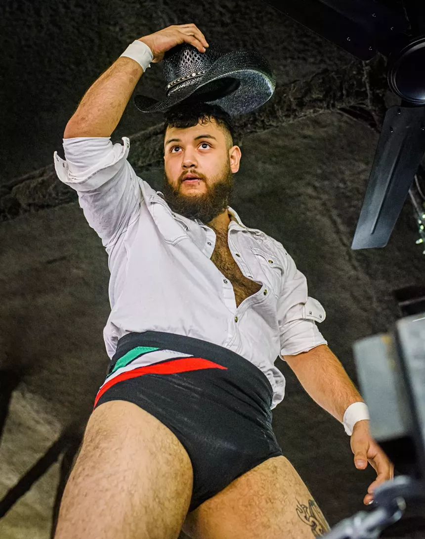 A Wrestle Drag participant