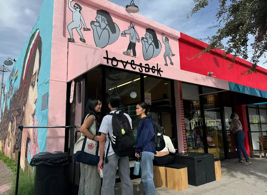 The exterior of Lovesack Dumpling.