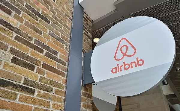 Airbnb Blocked 11,000 People in Arizona from Throwing Big Parties in Your Neighborhood