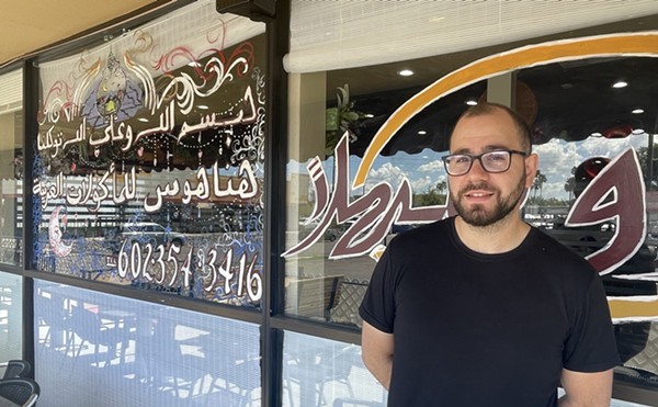 At Restaurants and Mosques in Phoenix, Ramadan Is a Time To Celebrate Community