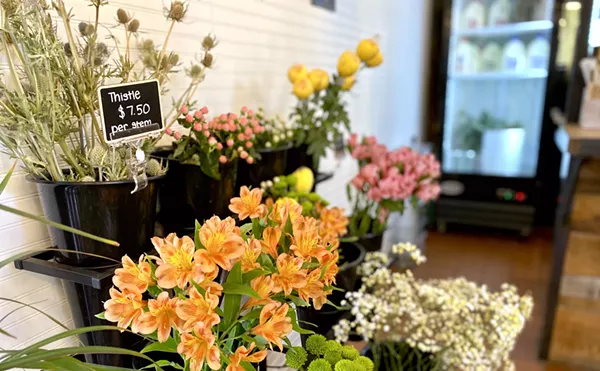 Surprise mom with fresh flowers at these 7 Phoenix restaurants and cafes