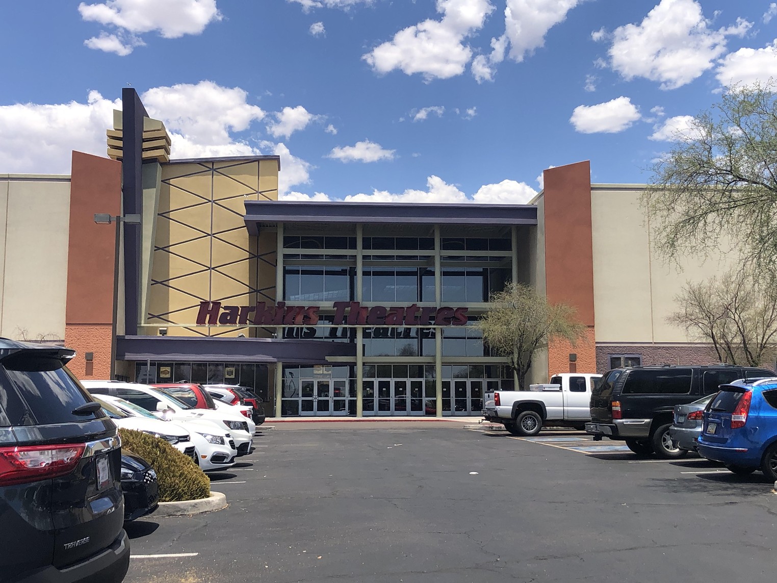 Harkins North Valley 16 Theatres Is Now Closed Phoenix New Times