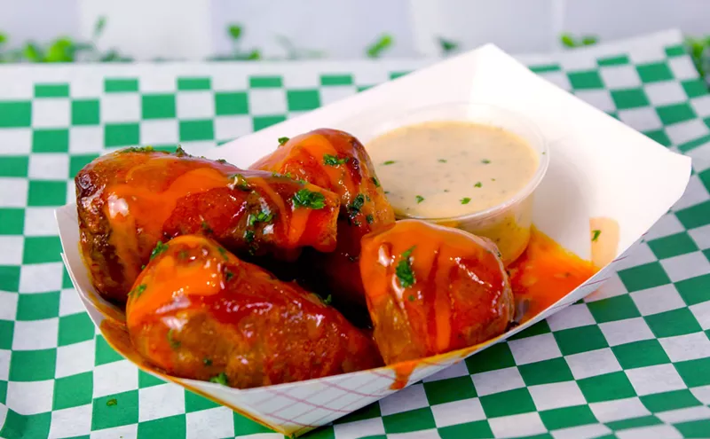 Image: Find vegan and vegetarian wings at these 9 Phoenix eateries
