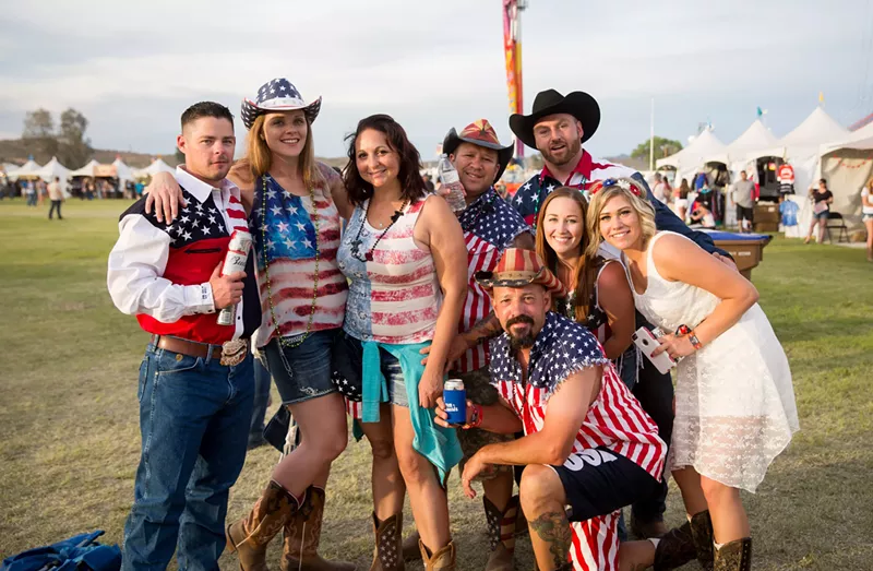 Image: Attendees of Country Thunder.